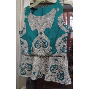 Petite Woman's Sleeveless Top P/S Flared Waist Green/White/Black